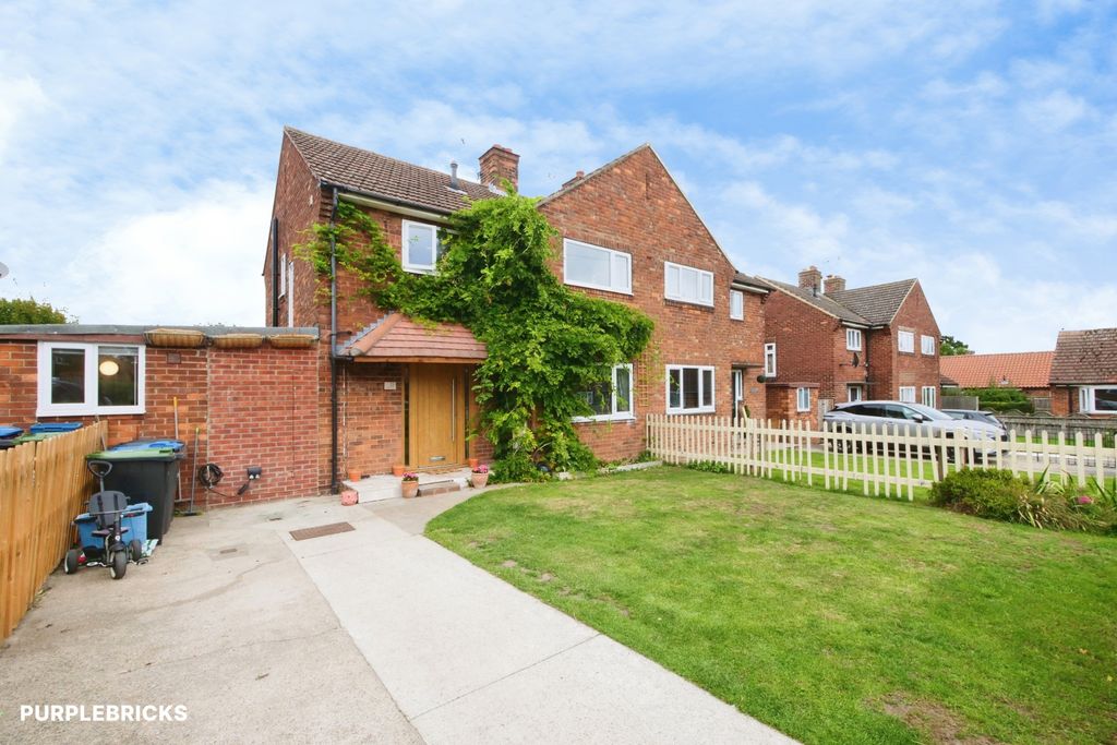 Property photo 1 of 26
