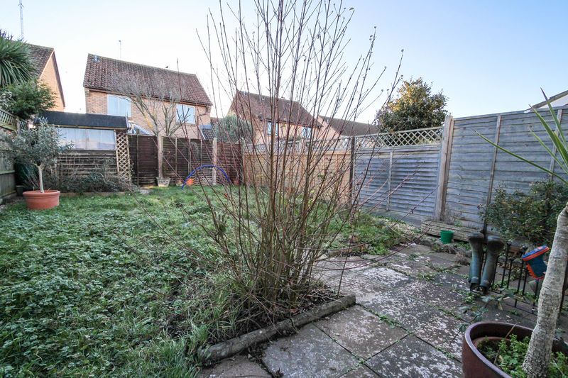 Property photo 3 of 10 Garden