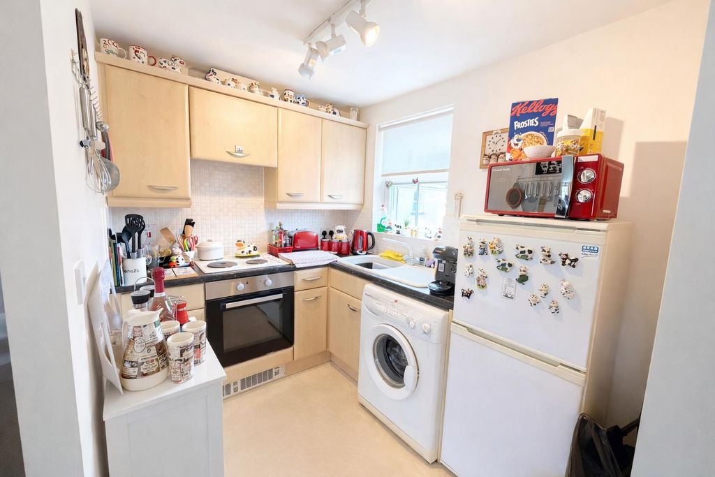 Property photo 2 of 8 Kitchen.Png