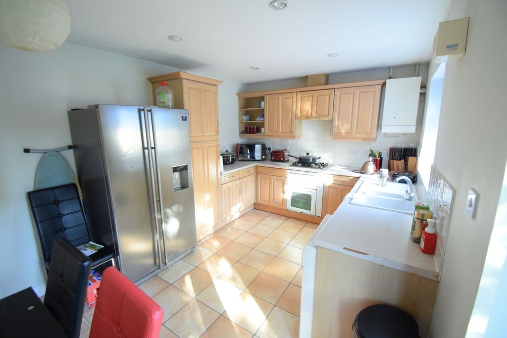 Property photo 2 of 13 Kitchen/Dining Room