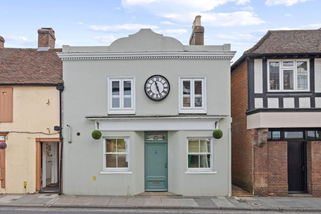 Property photo 1 of 33