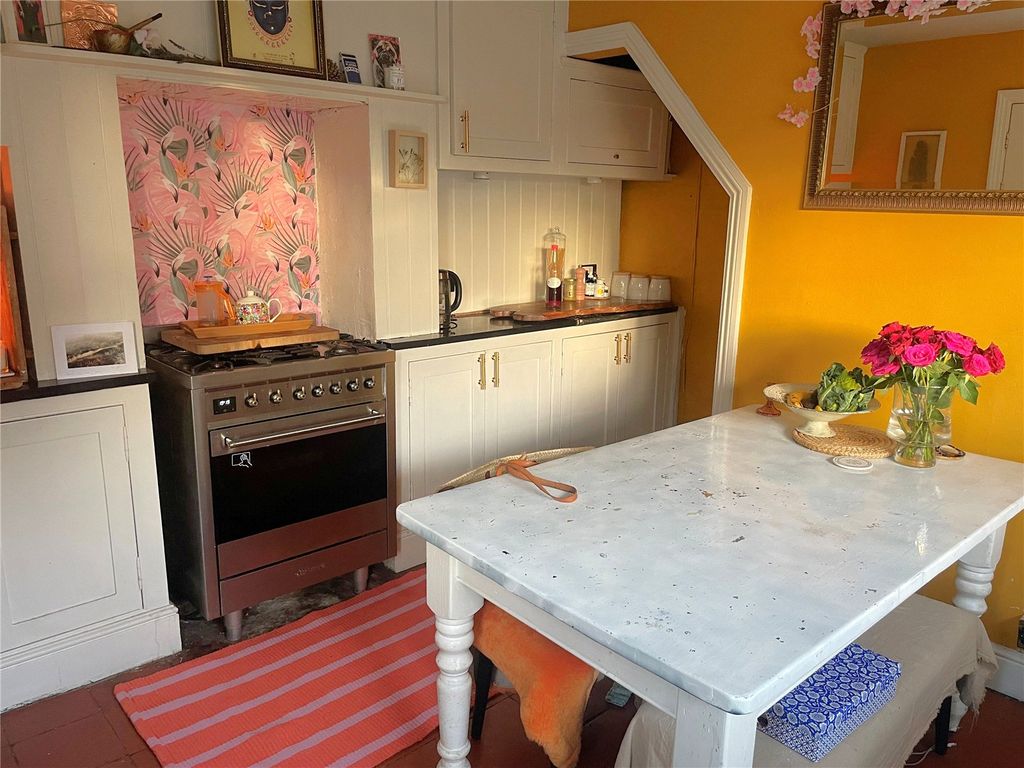 Property photo 3 of 17 Kitchen/Diner