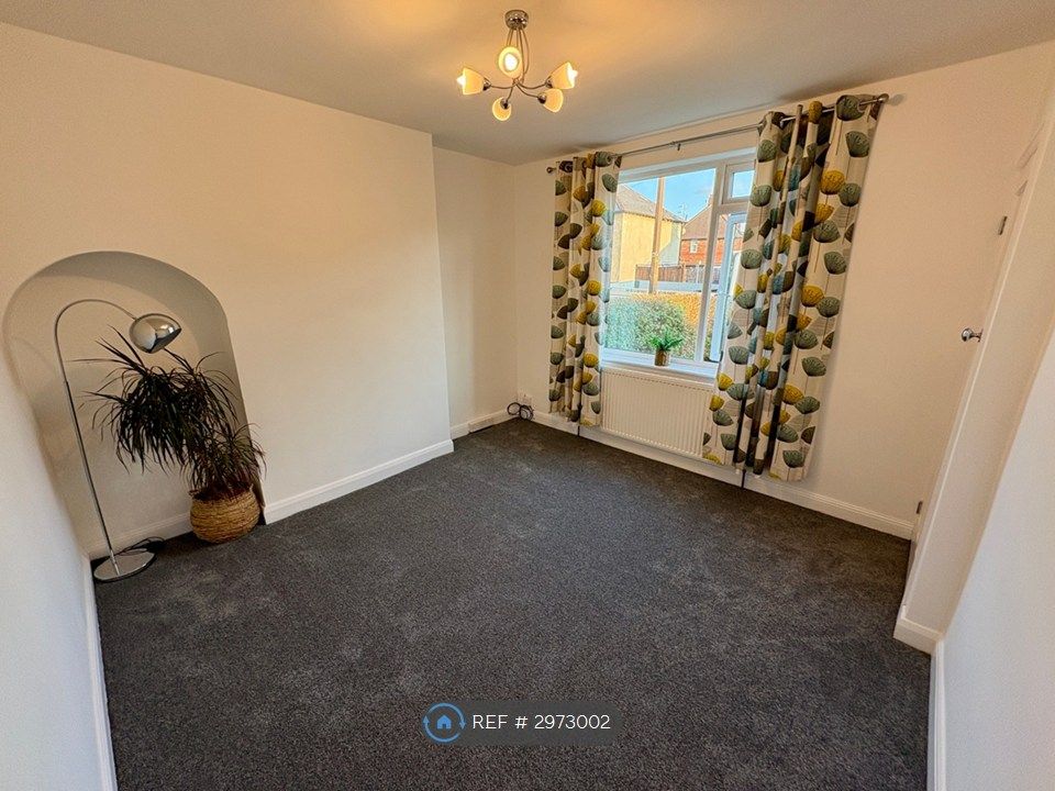 Property photo 2 of 25