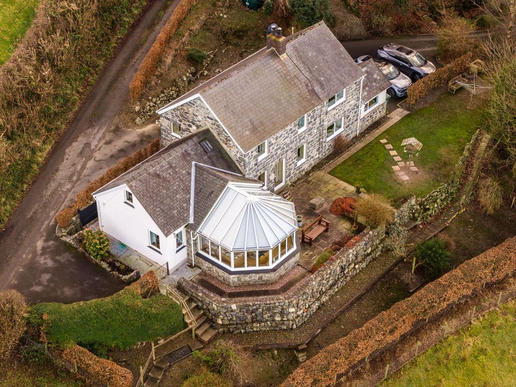 Property photo 2 of 36 2