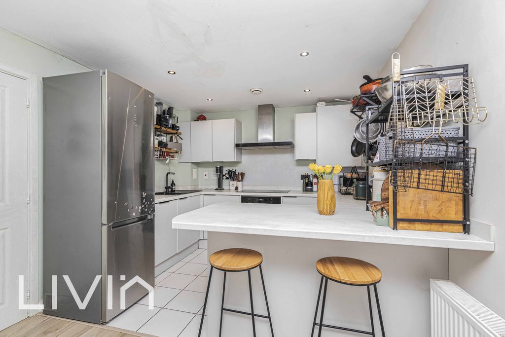 Property photo 3 of 18 025A9660