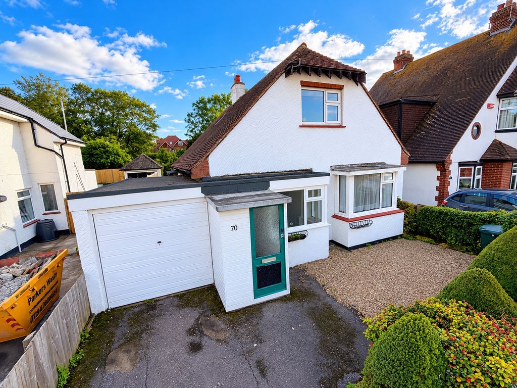 Property photo 1 of 11