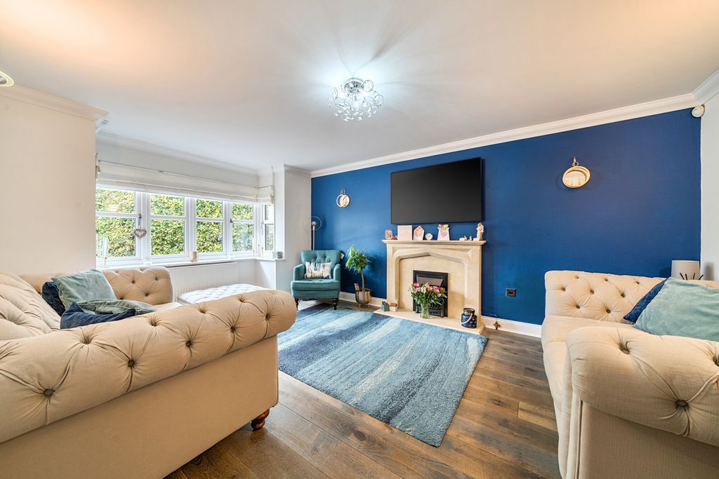 Property photo 3 of 22 1430587-21-69B83F...