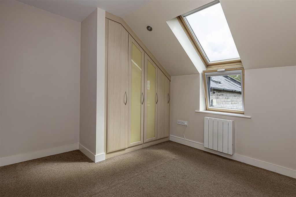 Property photo 3 of 22 Bedroom One