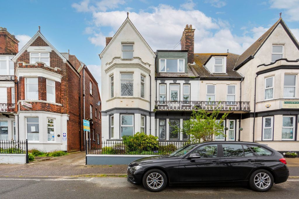 Property photo 1 of 31