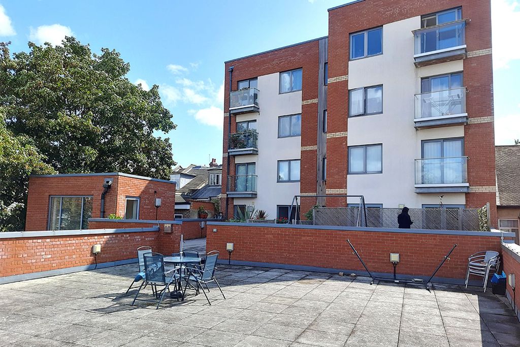 Property photo 2 of 15 Roof Terrace