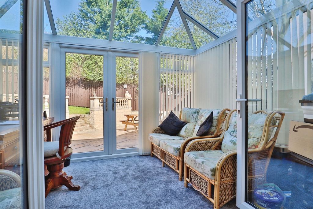 Property photo 3 of 20