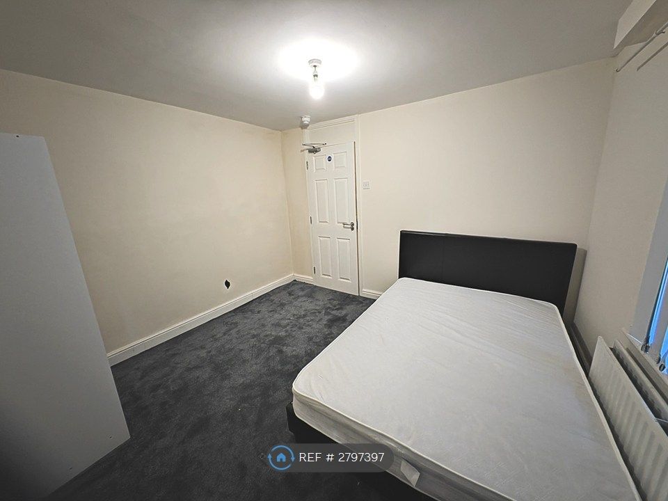 Property photo 2 of 8 Bedroom 1 Double