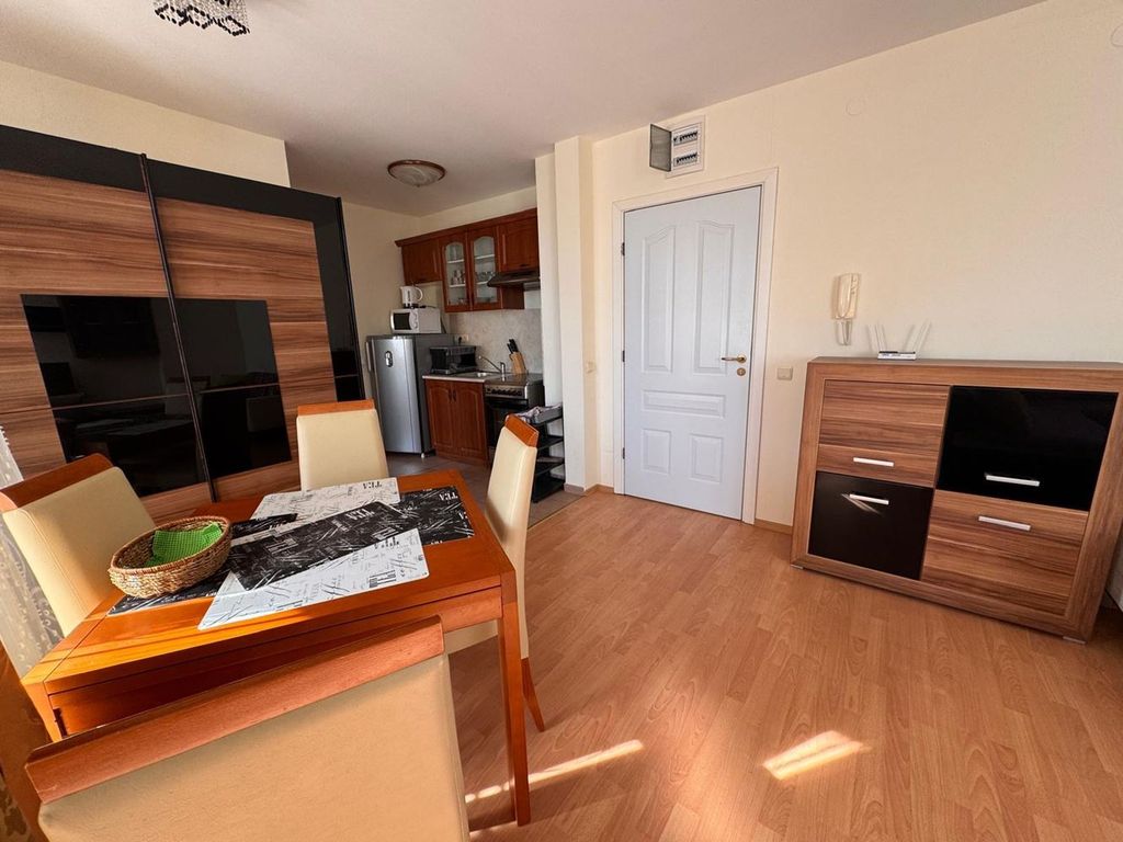 Property photo 3 of 22