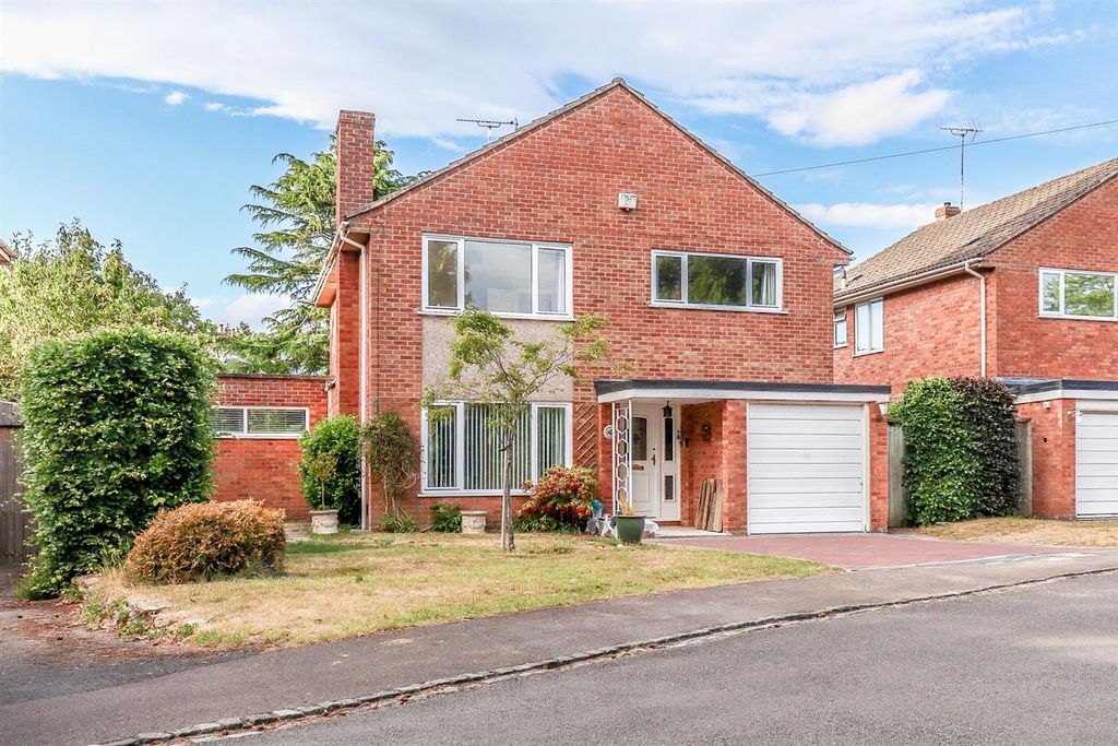 Property photo 1 of 17 External d.Jpg