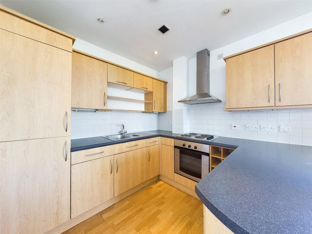 Property photo 3 of 8 Picture No. 02