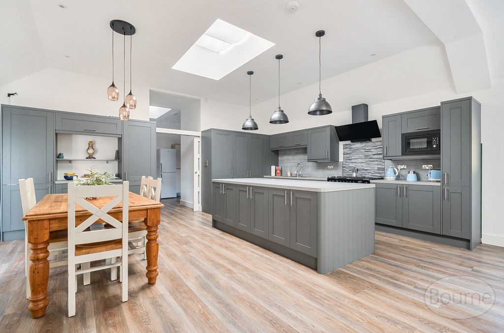 Forest Road Whitehill Bordon - 8281cbda74ee3ad8c1079093309e210f1df172ad 