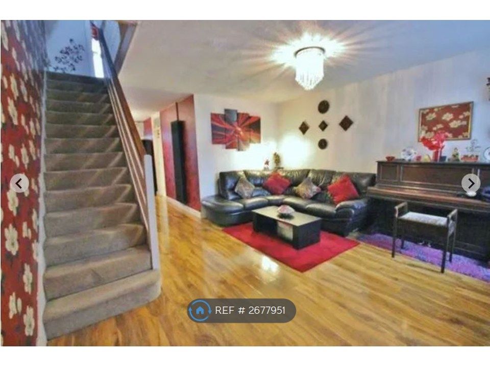 Property photo 1 of 17 Leaving Area