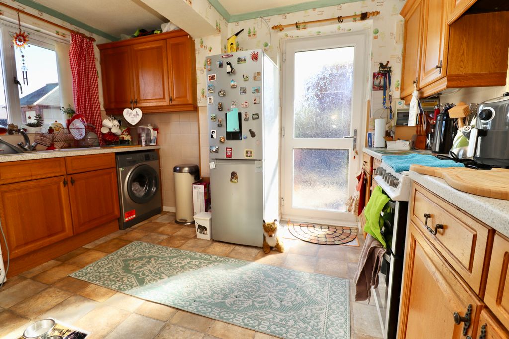 Property photo 2 of 16 Img_9915