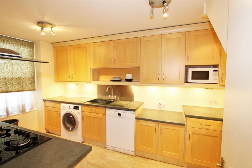 Property photo 3 of 20
