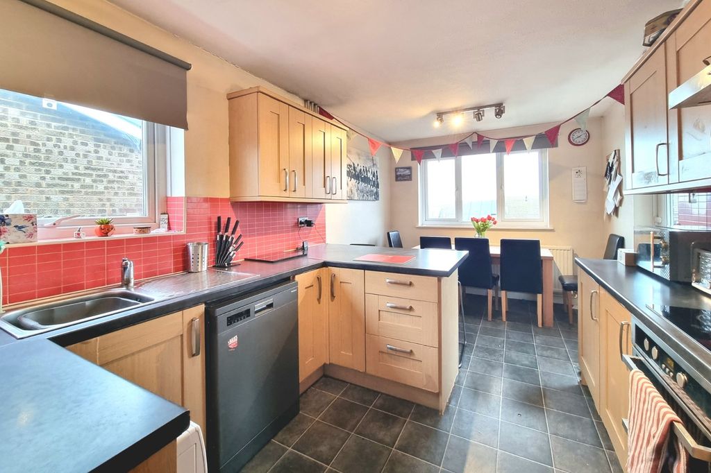 Property photo 3 of 13 Picture 3