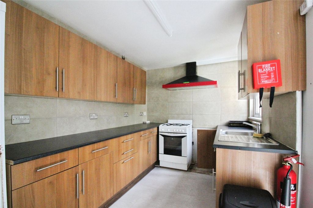 Property photo 3 of 10 Picture No. 01