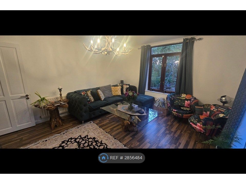 Property photo 1 of 35