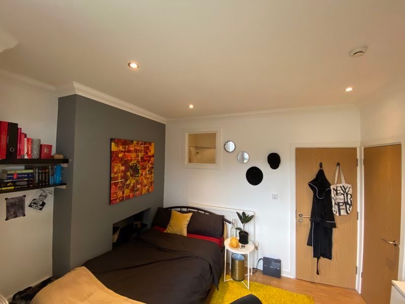 Property photo 2 of 9 Photo 1