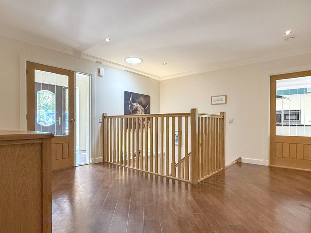 Property photo 3 of 39