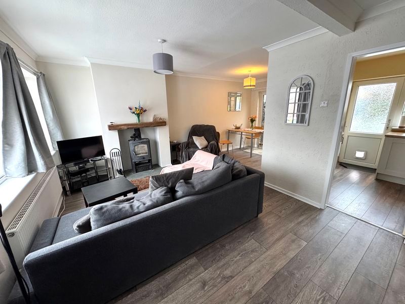 Property photo 3 of 10 Photo 4