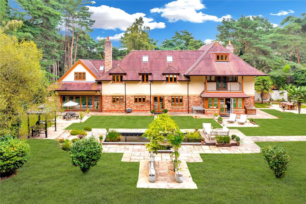 Property photo 1 of 32 Rear