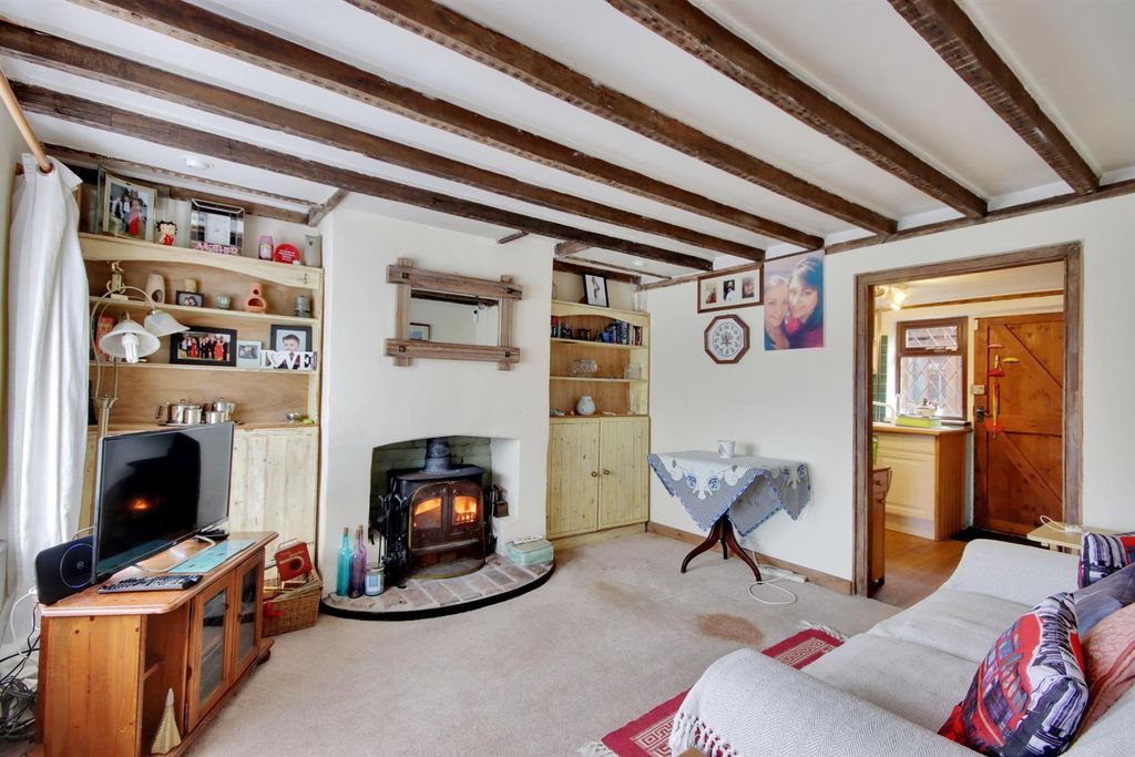 Property photo 2 of 13 62993_009.Jpg