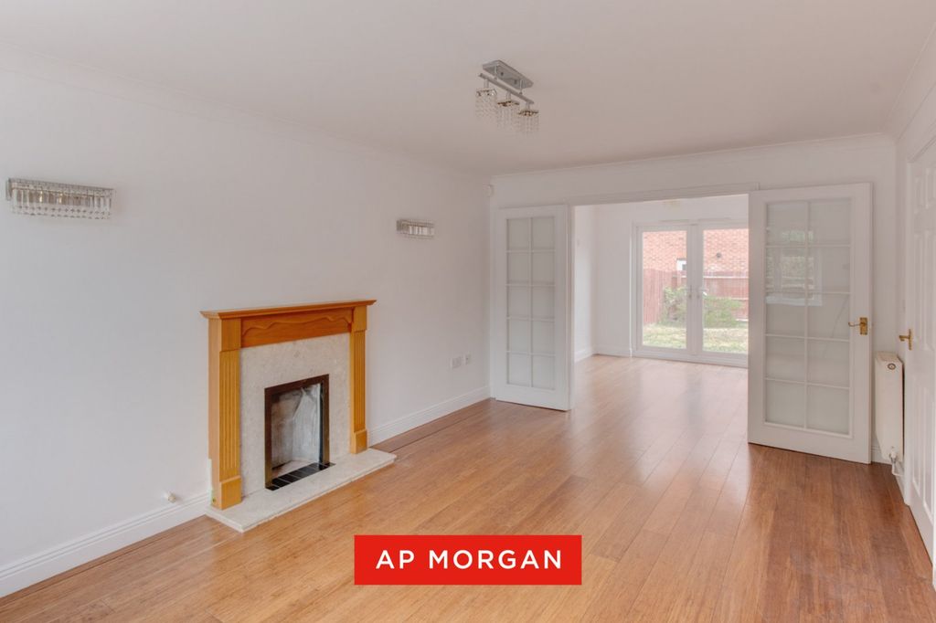 Property photo 3 of 19 Picture No. 34