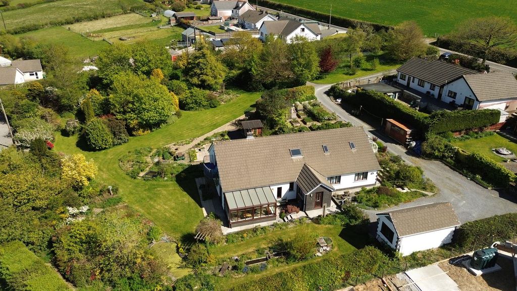 Property photo 1 of 35