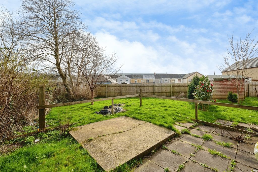 Property photo 2 of 21 Pbox-Img.Jpg