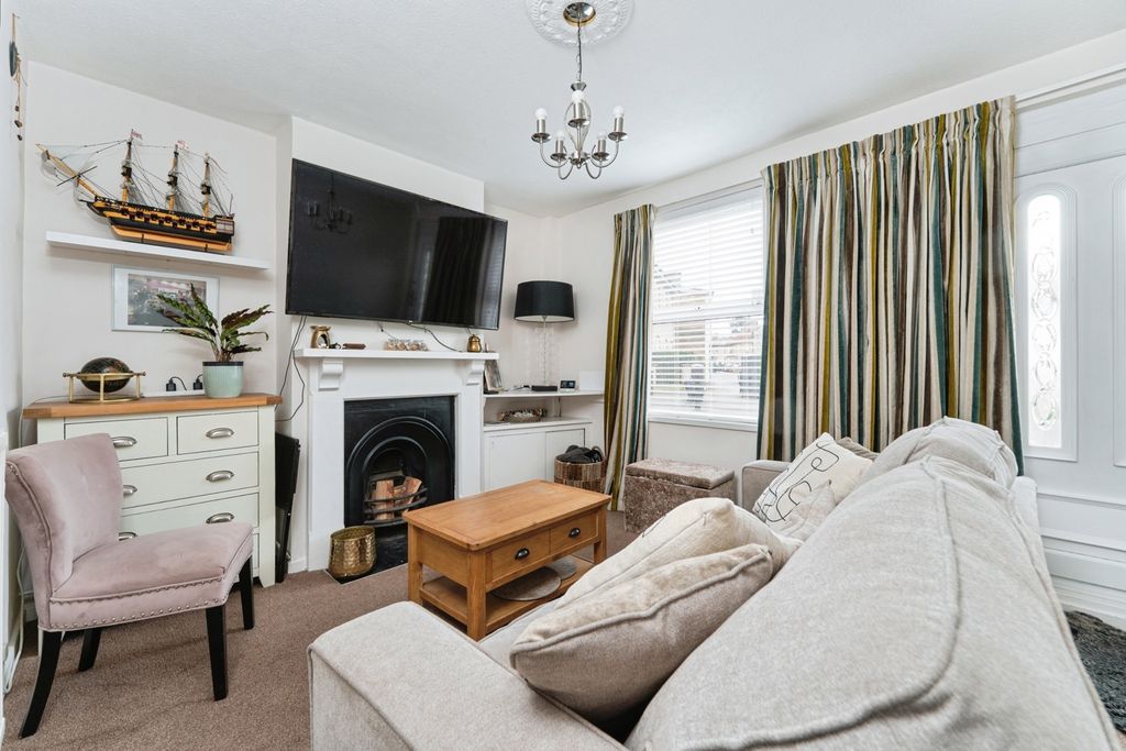 Property photo 2 of 15 Pbox-Img.Jpg