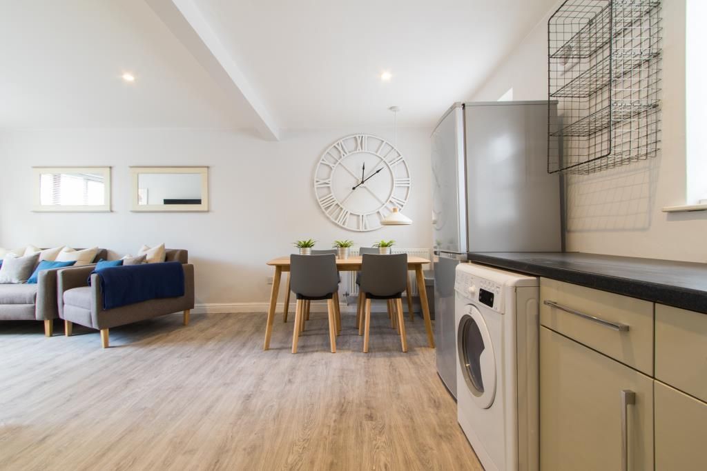 Property photo 3 of 7 Photo 2