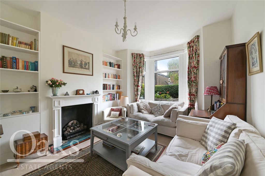 Property photo 2 of 16 Picture No. 08