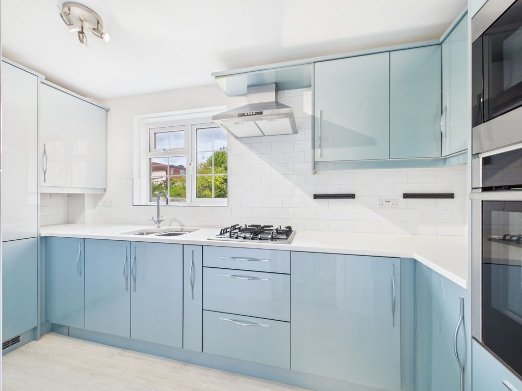 Property photo 2 of 9 4486892