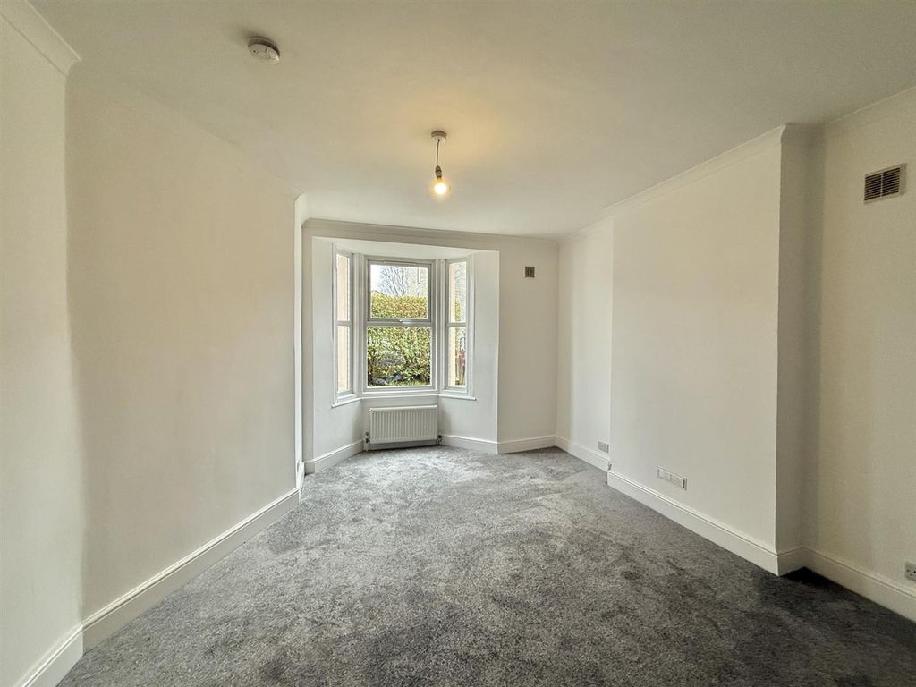 Property photo 3 of 5 28A3F981-1B68-49E7-9376-7c84E05Efddf.Jpg