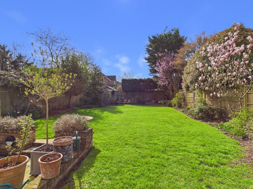 Property photo 3 of 19 Picture No. 30