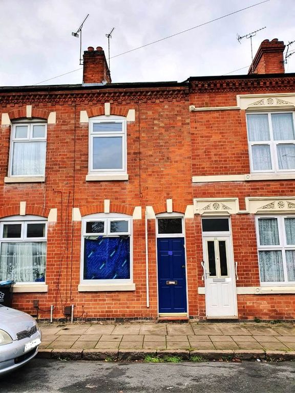 Property photo 1 of 8