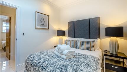 Property photo 3 of 10 13 Palace Wharf 5.Jpg