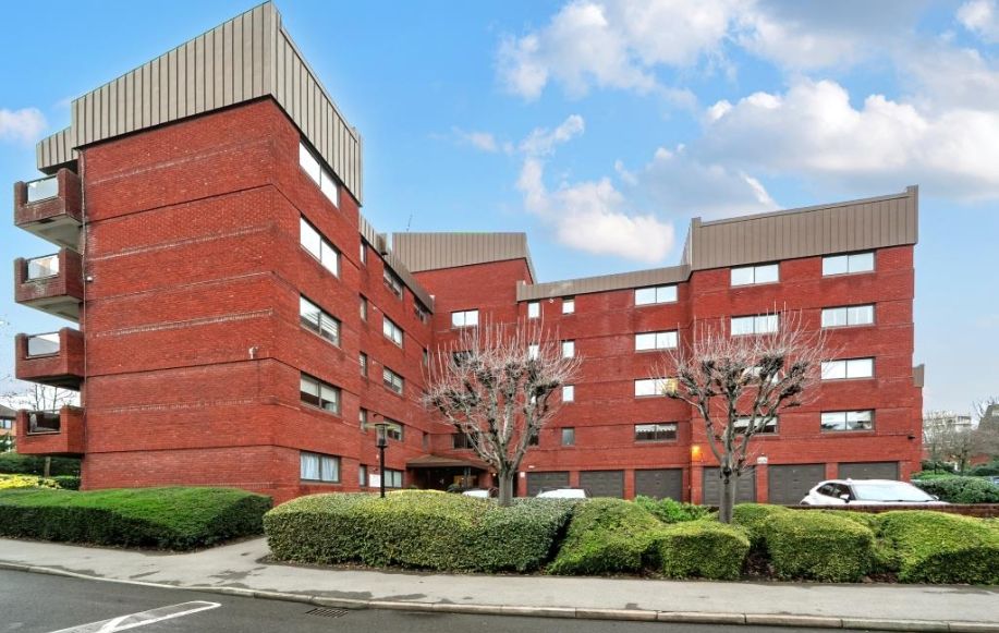 Property photo 2 of 13