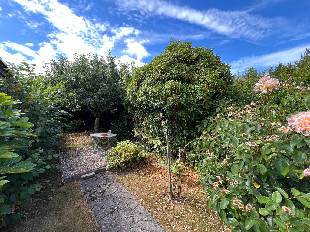Property photo 3 of 12 Img_1025
