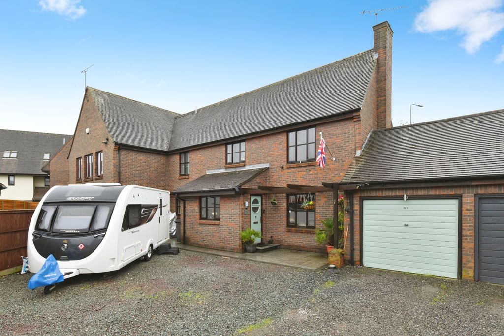 Property photo 1 of 20 Photo #1