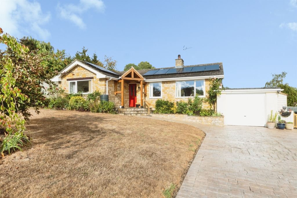 Property photo 1 of 22