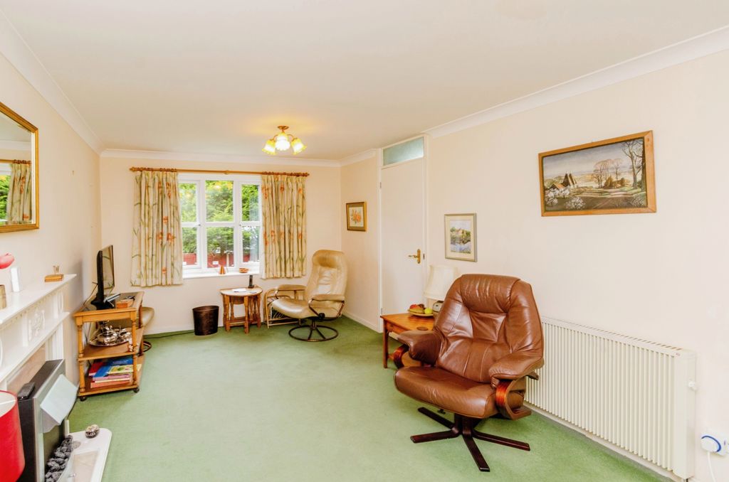 Property photo 2 of 17 Photography