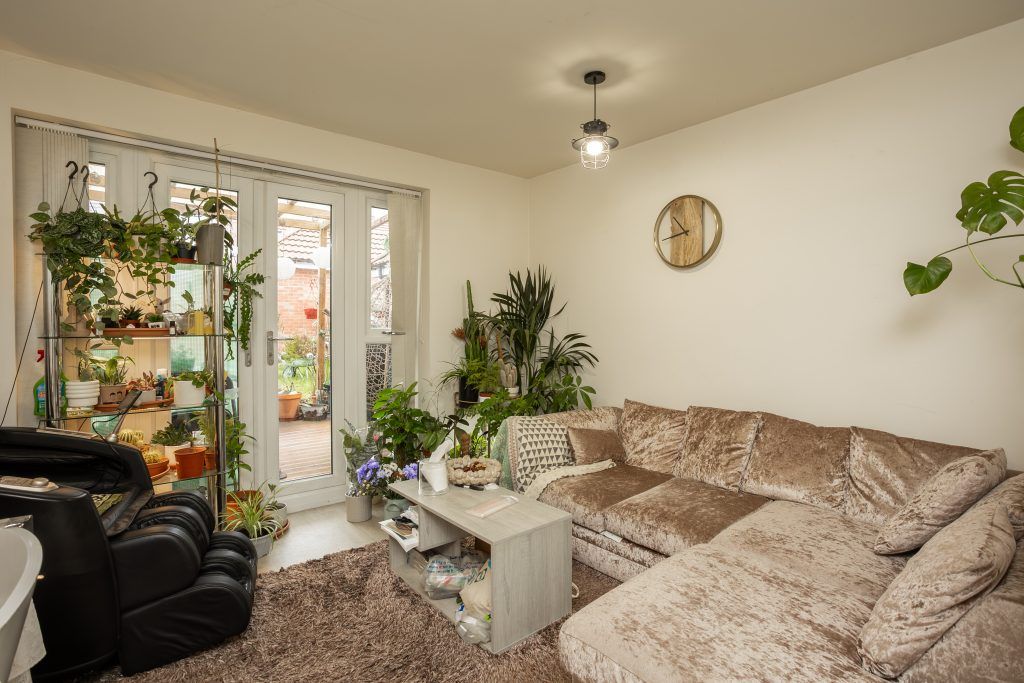 Property photo 3 of 32