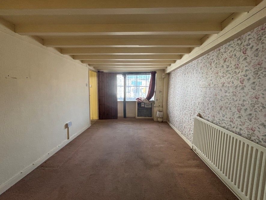 Property photo 2 of 38