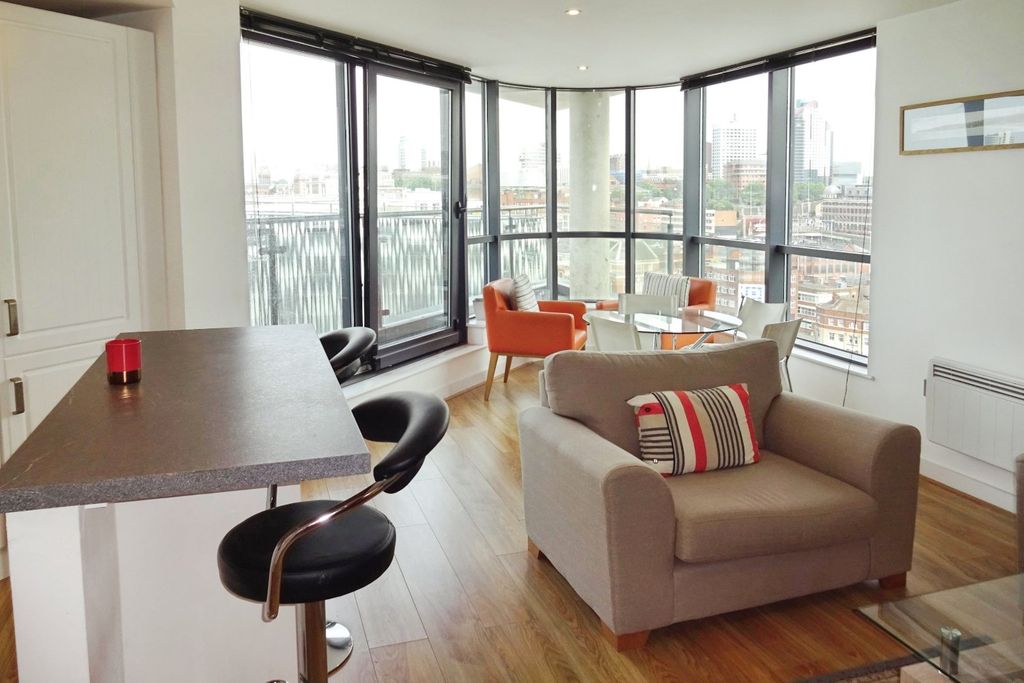 Property photo 2 of 8 Picture No. 15